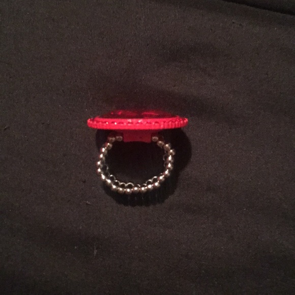 Beautiful ring - Picture 3 of 8